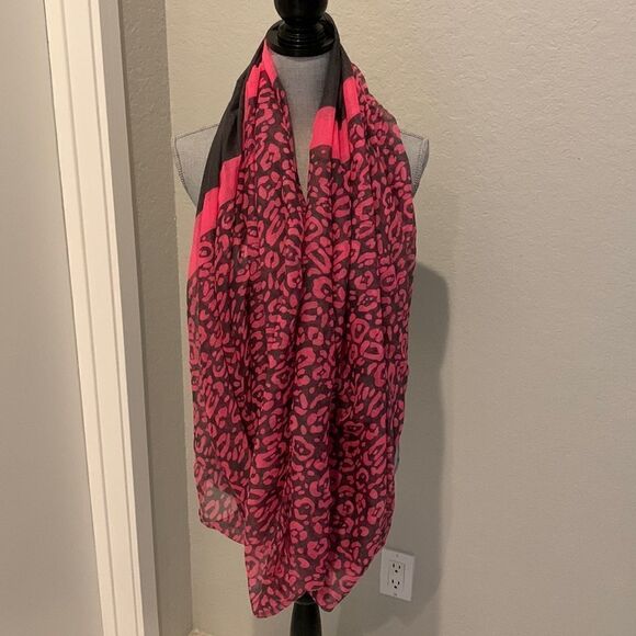 Large Infinity Scarf  - Picture 1 of 6